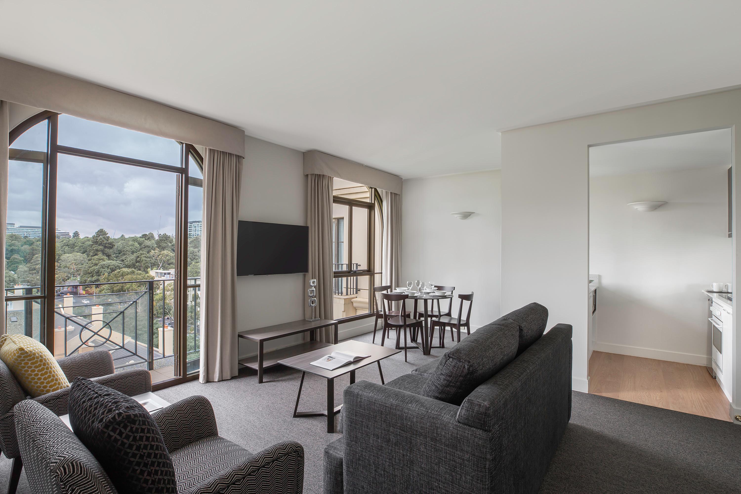 Mantra On Jolimont Melbourne Aparthotel Exterior photo