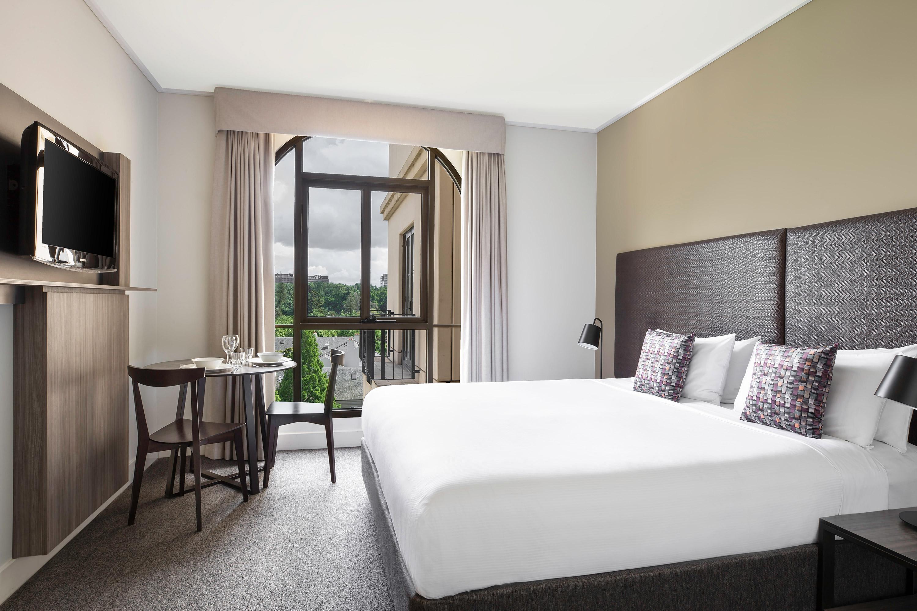 Mantra On Jolimont Melbourne Aparthotel Exterior photo