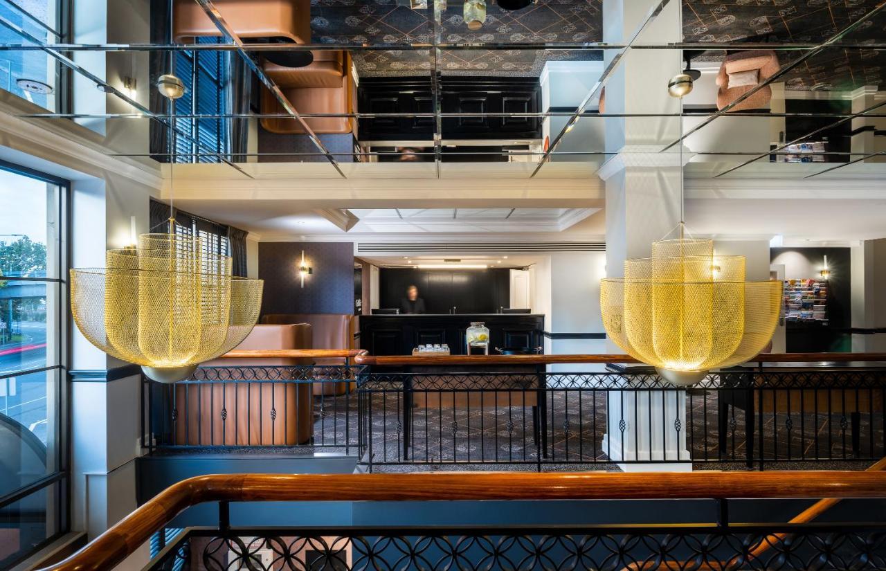 Mantra On Jolimont Melbourne Aparthotel Exterior photo